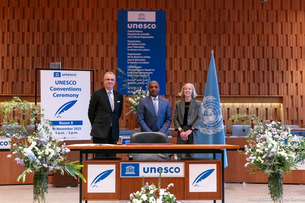 Haïti signe à l’UNESCO la convention sur la reconnaissance des diplômes&nbsp;universitaires