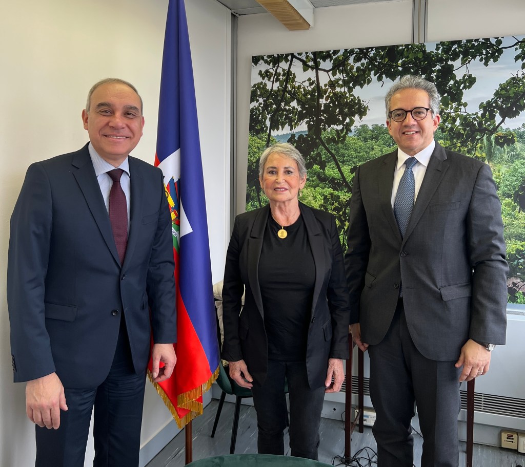 Rencontre entre l’Ambassadeur Lilas DESQUIRON, Déléguée Permanente d’Haïti auprès de l&rsquo;UNECO, et Monsieur Khaled El-Anany, candidat de l’Égypte au poste de Directeur général de&nbsp;l’UNESCO